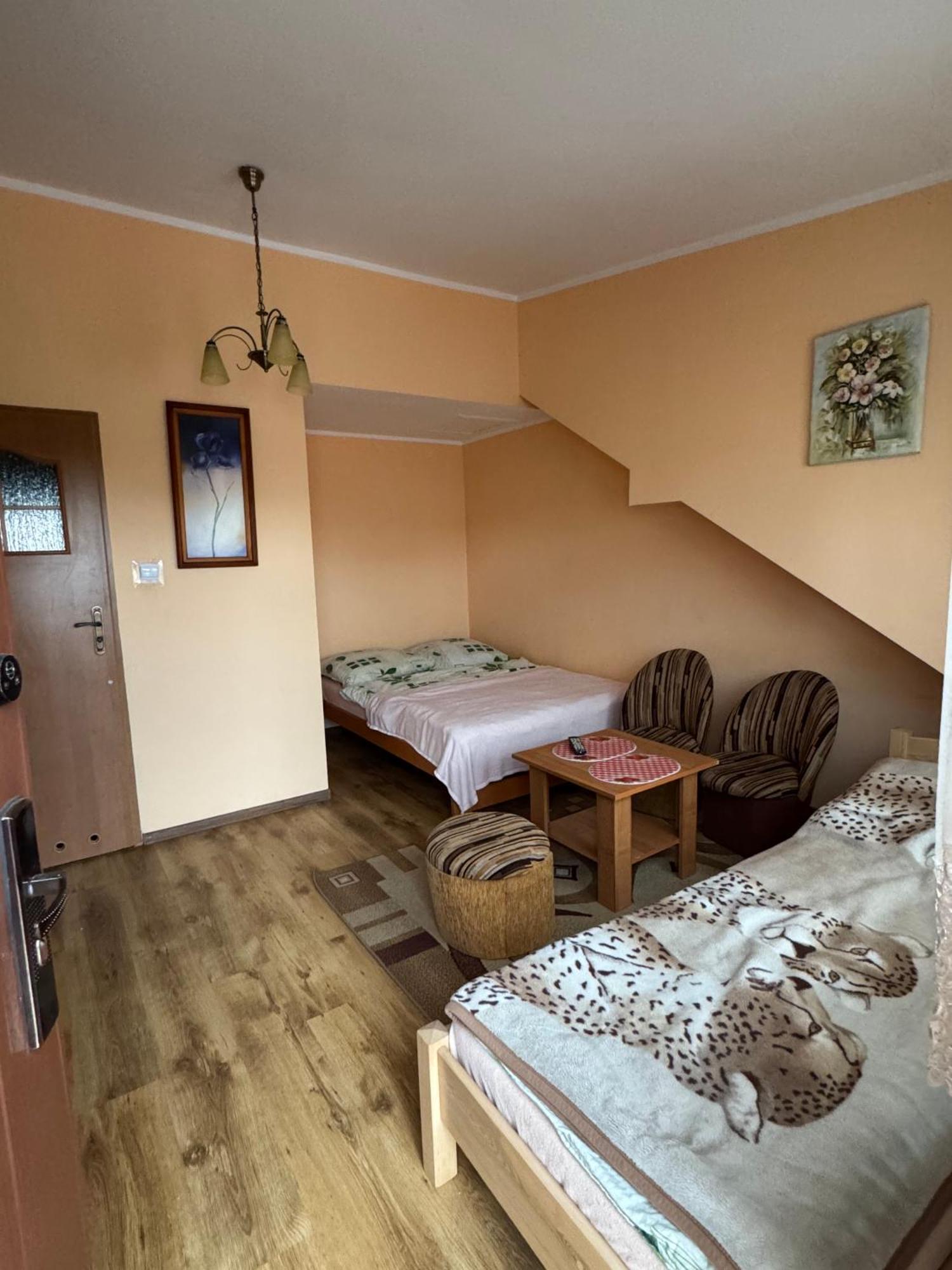 Pokoje Goscinne U Sary Ujście-Darłowskie エクステリア 写真